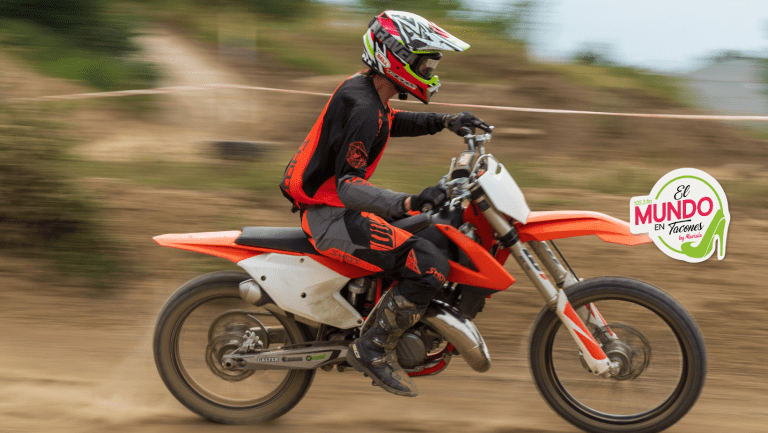 Trayectoria de Moto en Duro